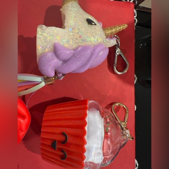 Unicorn, Santa Hat & Cupcake Keychain Set bath & body work pocketbac - Picture 2 of 3